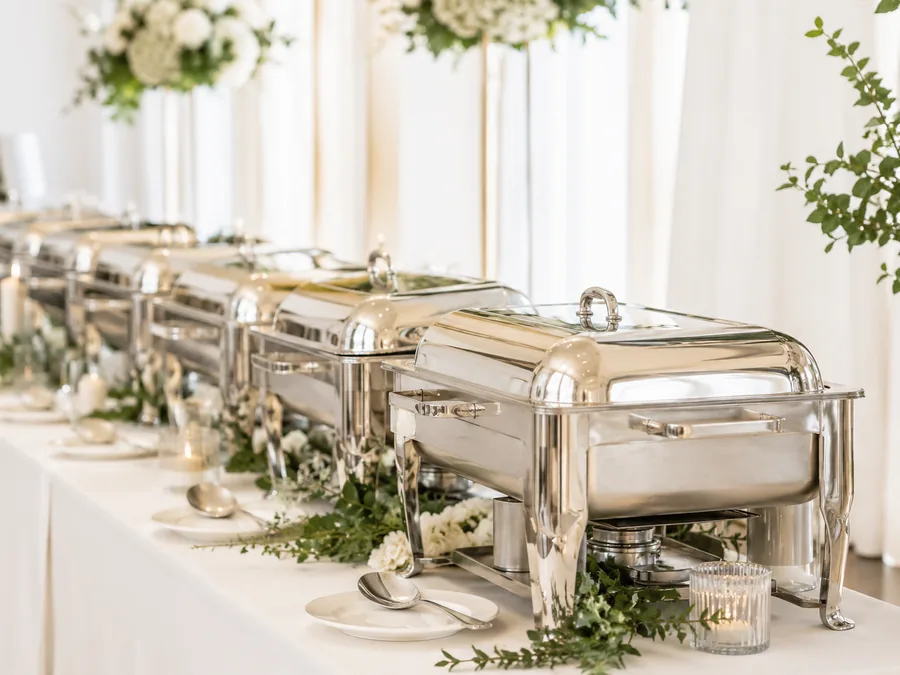 Sewa chafing dish catering untuk buffet wedding dan event.